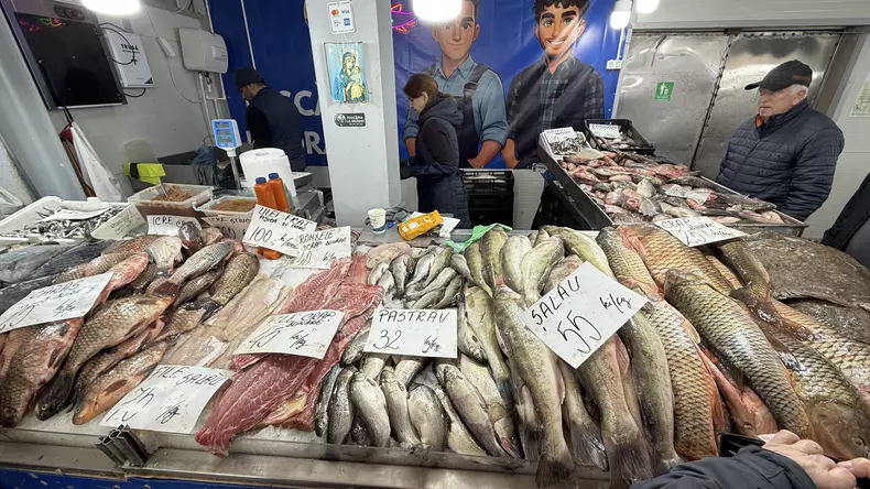 Cu cât au ajuns să se vândă peștele și produsele din pește, în Piața Obor, în preajma zilelor în care este dezlegare