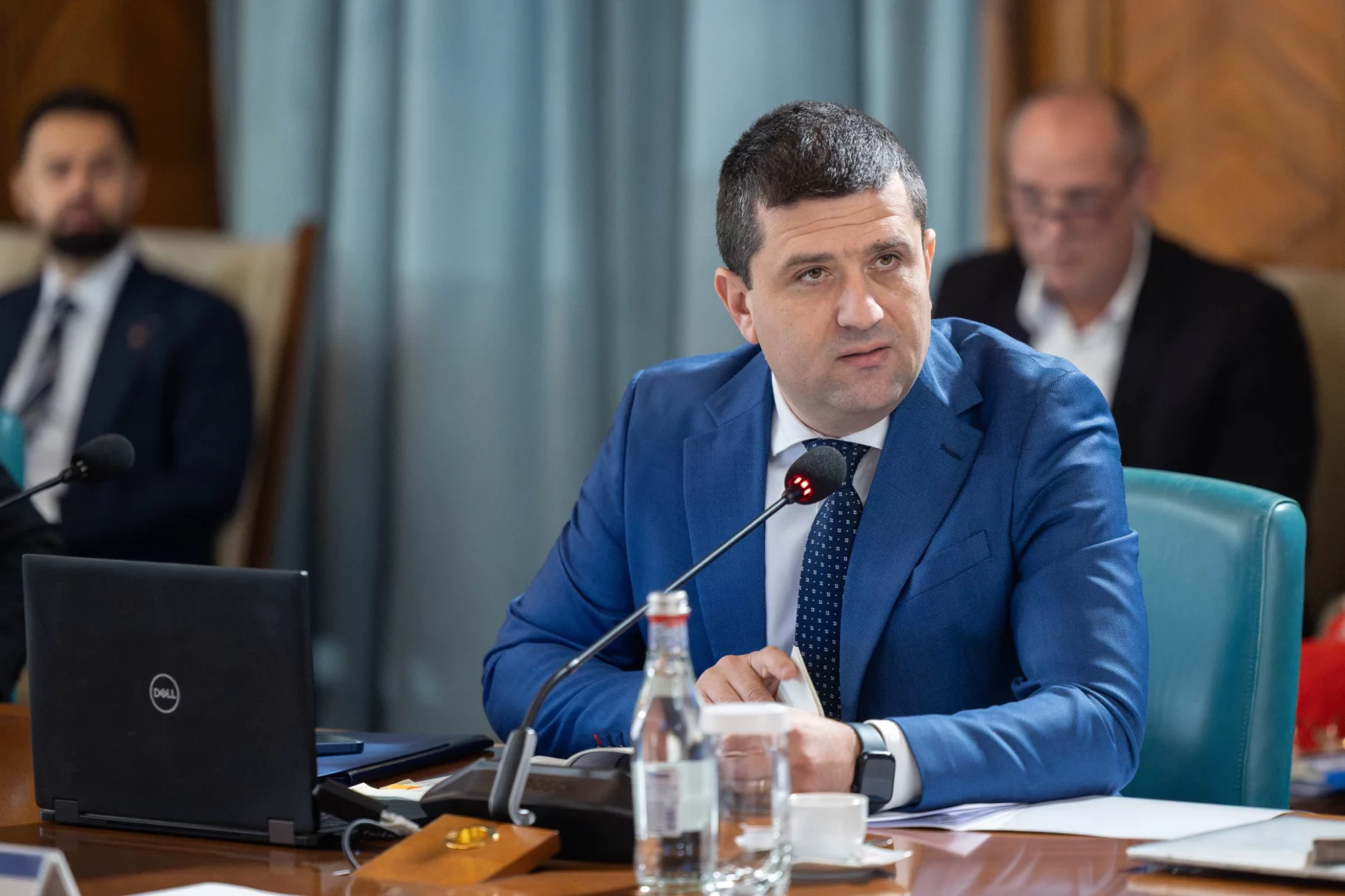 Ministrul Apărării îi asigură pe militari că nu vor pierde norma de hrană: „Domnul Bolojan a înţeles aceste date şi a acceptat aceste argumente”