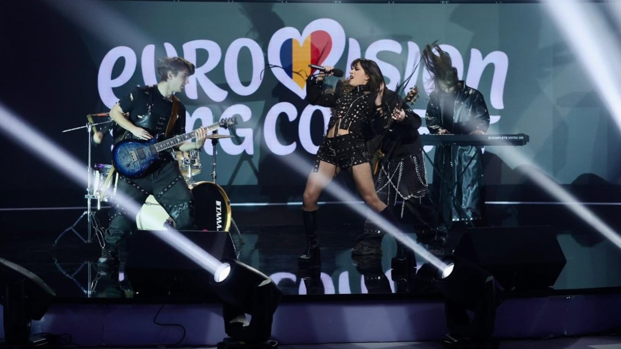 A câștigat Vocea României, iar acum va reprezenta țara la Eurovsion 2026. Cine este Alexandra Căpitănescu, tânăra care merge la Viena cu piesa „Choke Me”