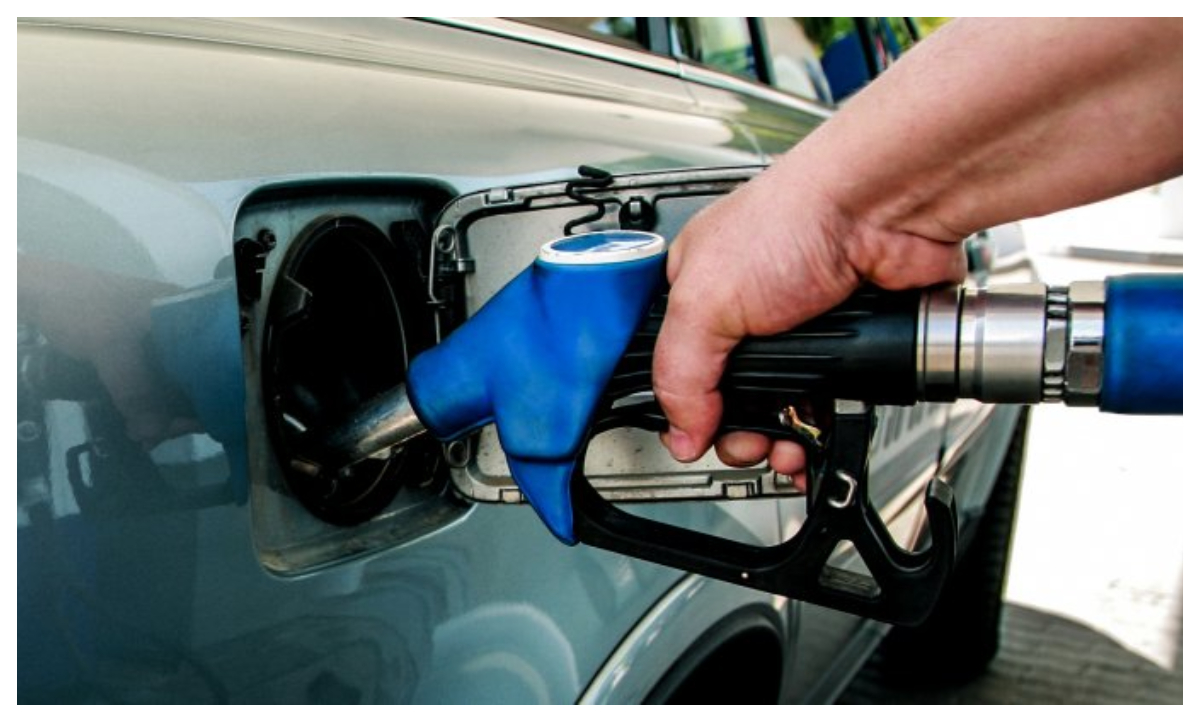Preț carburanți 4 martie 2026. Războiul din Iran a scumpit carburanții din România. Benzina și motorina au sărit de 8 lei