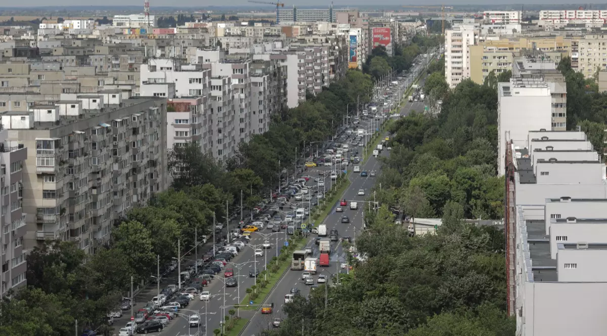 Cum au ajuns românii să fie chiriaşi de nevoie. „Nu voi reuşi să îmi cumpăr nici măcar o garsonieră, oricât de mult aş munci”