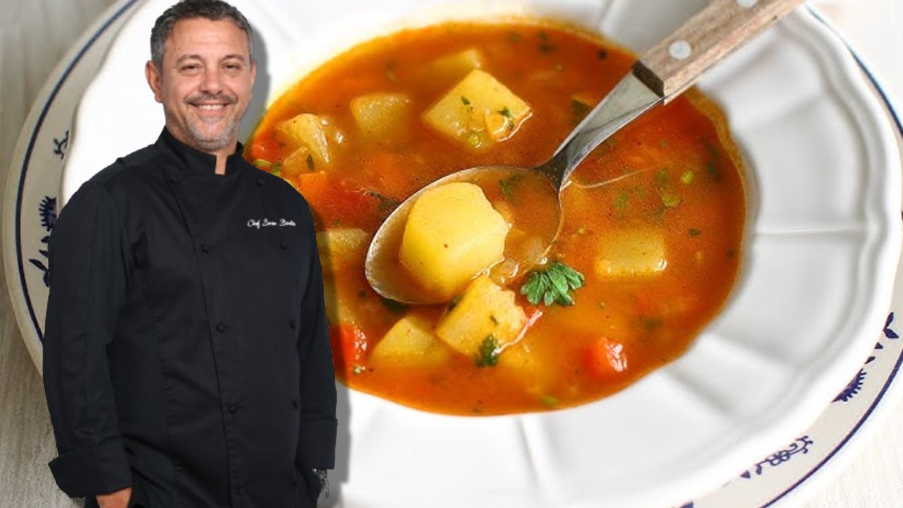 Rețete de post. Secretul lui chef Sorin Bontea pentru o ciorbă de cartofi aromată