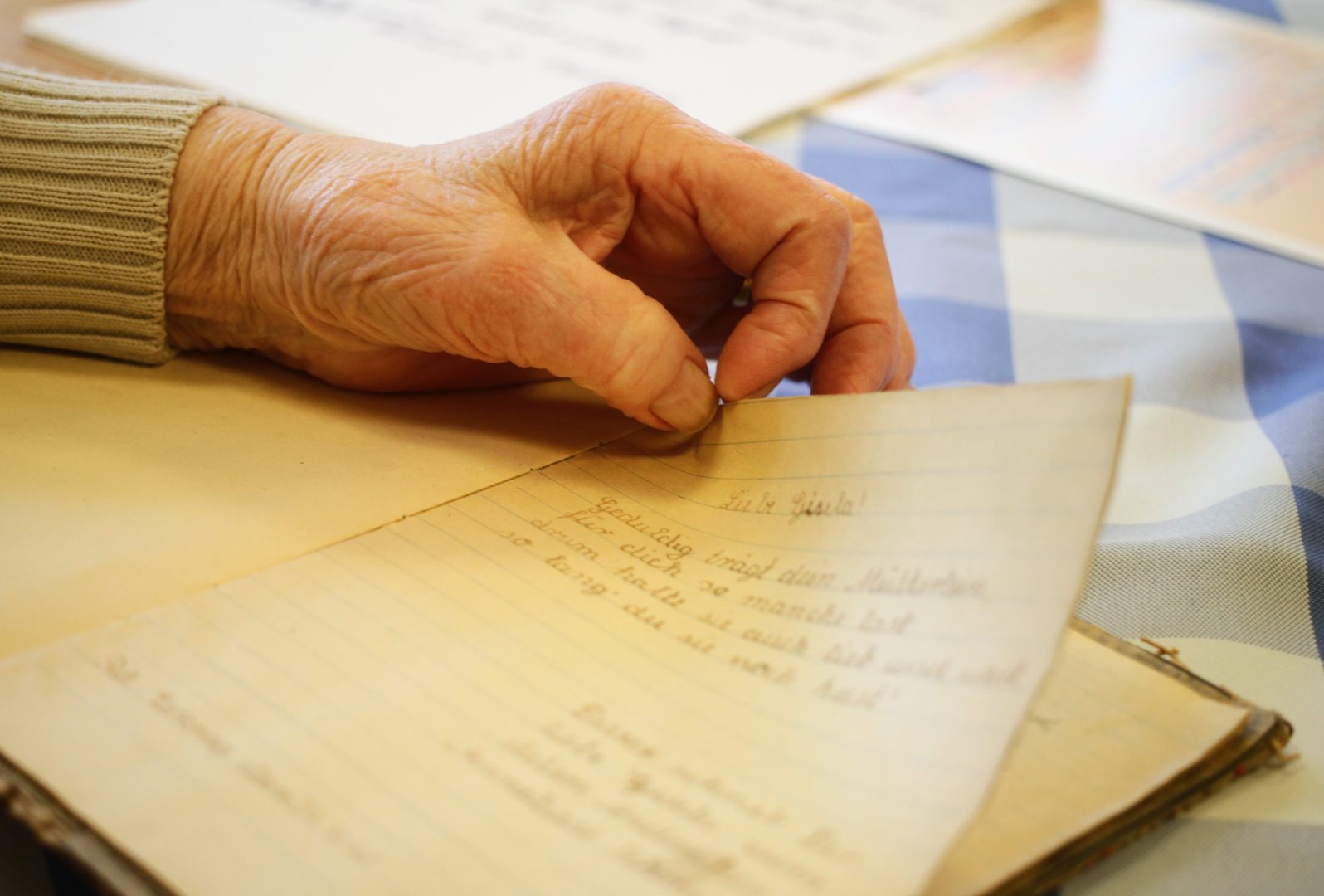 Documentul fără de care nu te poți pensiona. Zeci de mii de români rămân fără pensie pentru că nu-l mai au