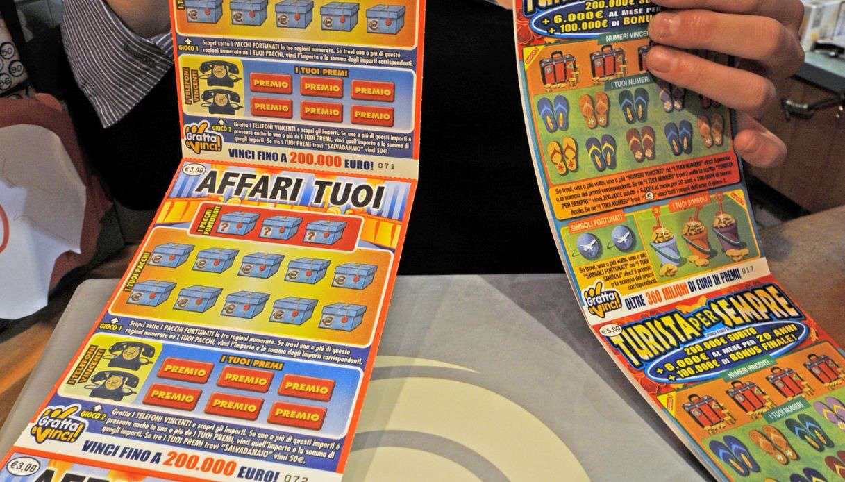 Româncă din Italia, dată dispărută după ce a câștigat 500.000 de euro la un loz răzuibil. Concubinul ei a denunțat-o la Poliție și cere jumătate din premiu