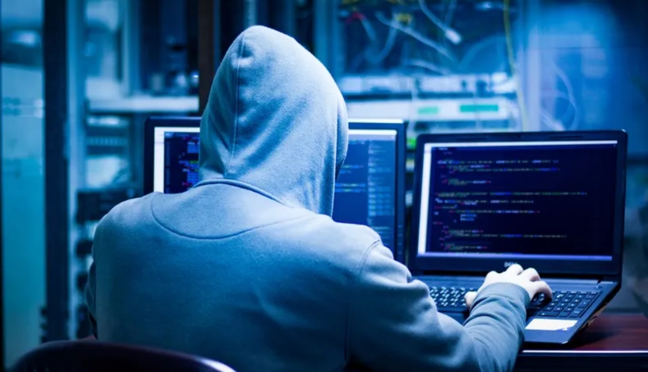 Fraudă de aproape 300.000 de euro în Alba. O femeie de afaceri a fost înșelată de escroci