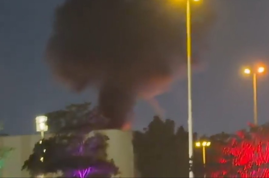 Incendiu în apropierea consulatului american în Dubai după un atac cu dronă