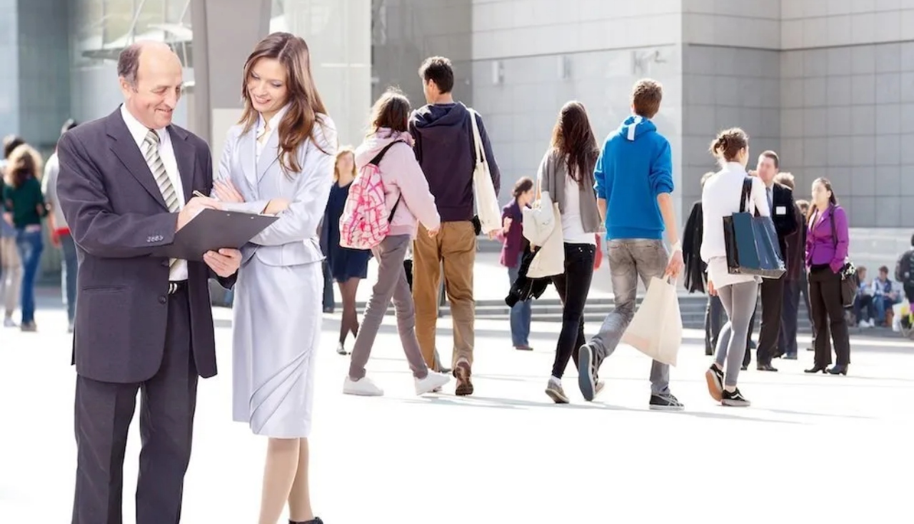 Cele mai bănoase profesii din Spania pentru specialiștii români și locali. Salariile ajung la peste 50.000 de euro