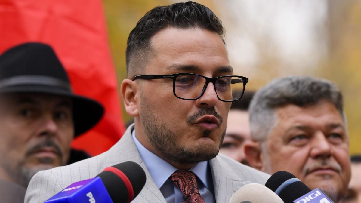 Makaveli spune cum i-a plătit bani lui Ninel Peia pentru semnaturile necesare candidaturii sale la Primăria Capitalei: ”Am dat eu din mâna mea pe data de 30 noiembrie la mine la bloc”