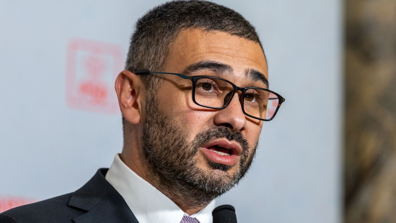 Florin Manole, ministrul Muncii, anunţă momentul când vor creşte pensiile şi garantează cu funcţia: „Nu mai există absolut nicio scuză pentru nimeni. Vom face din aceste obiective sociale o prioritate”