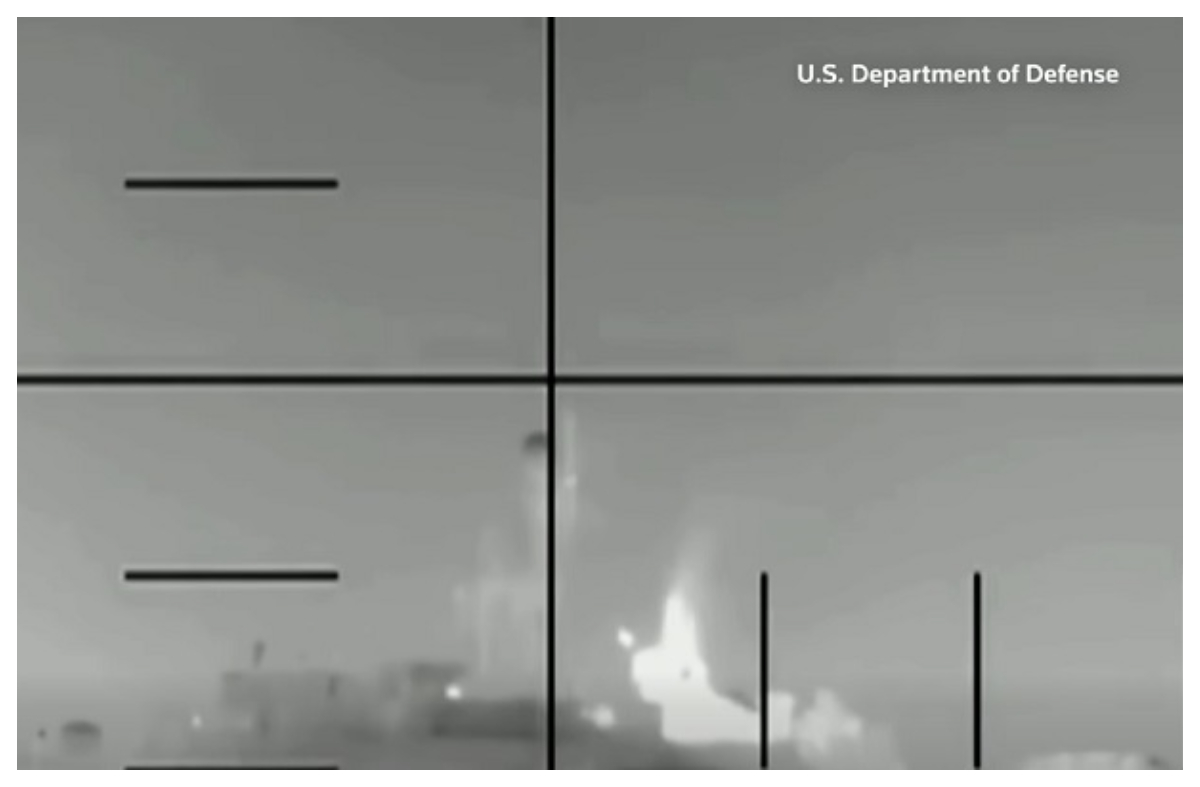Momentul în care o navă iraniană a fost scufundată de un submarin american