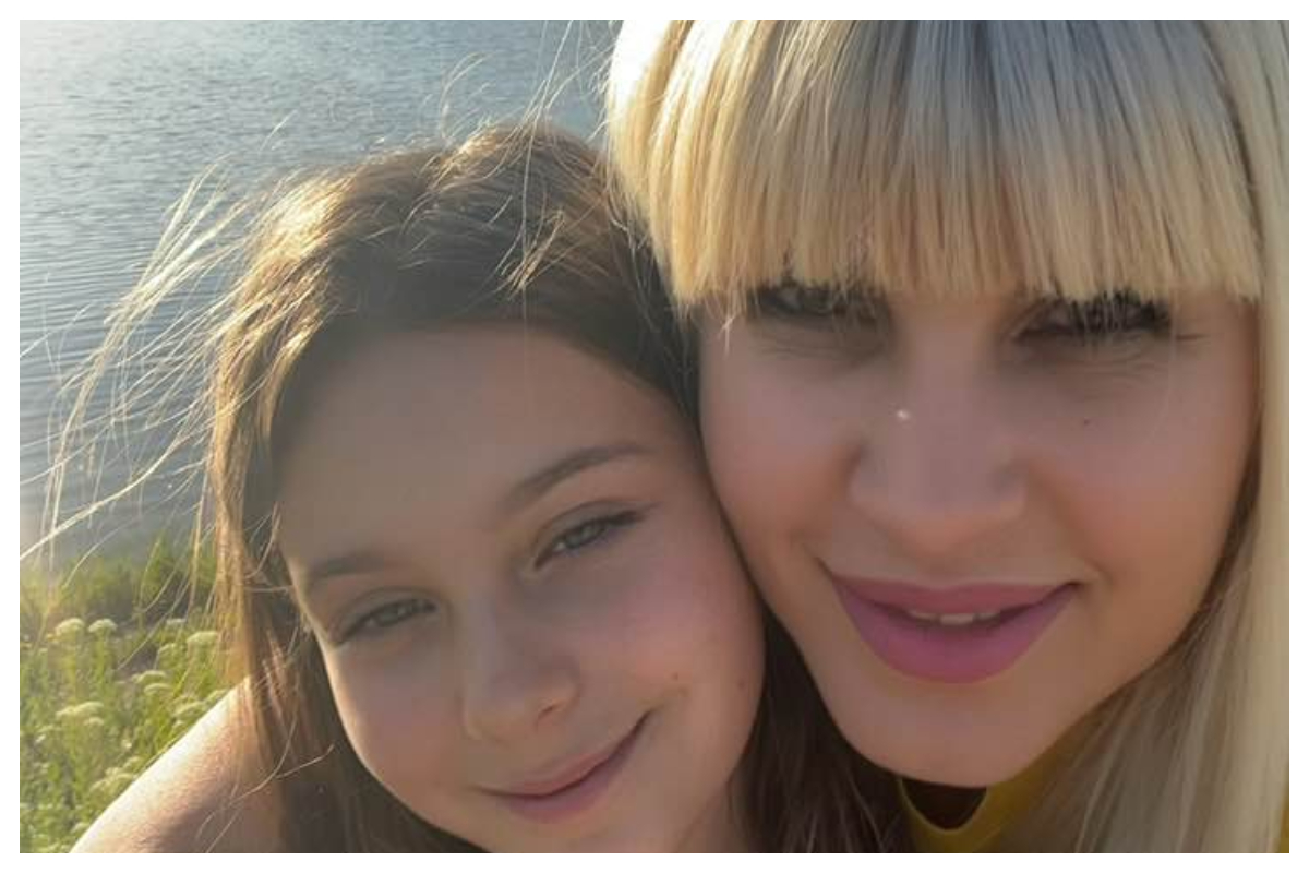 Cât de mare şi frumoasă s-a făcut fiica Elenei Udrea. Cum a fost prima zi de weekend mamă-fiică la Corbeanca