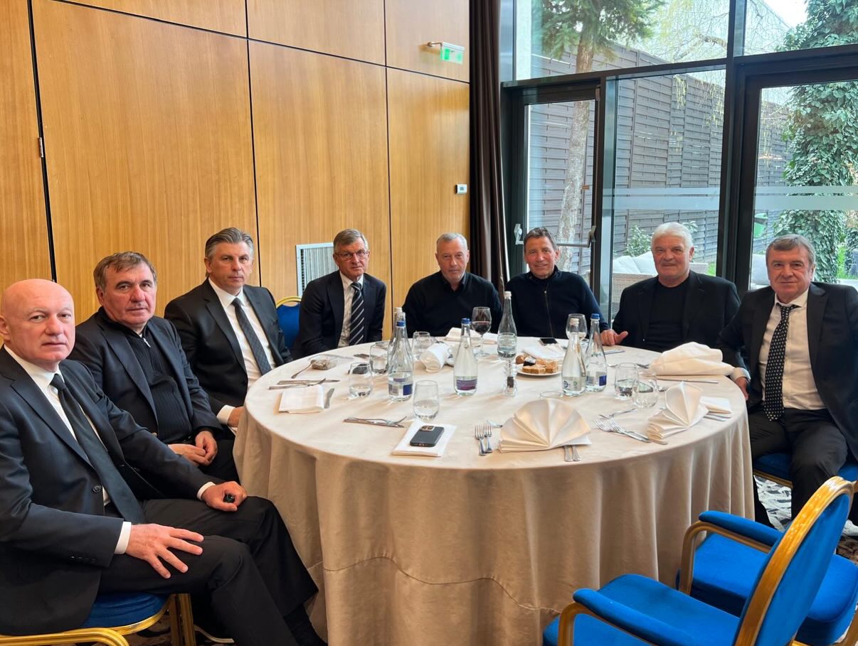 Parastasul lui Mircea Lucescu