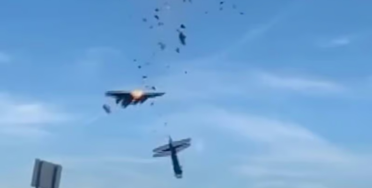 Două avioane s-au ciocnit în aer din cauza piloților. Aceștia făceau fotografii și videoclipuri