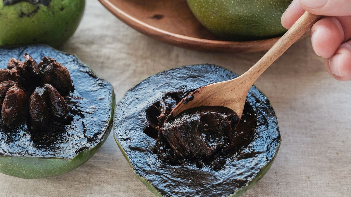 Fructul cu gust de budincă de ciocolată. Black Sapote a devenit viral pe rețelele sociale