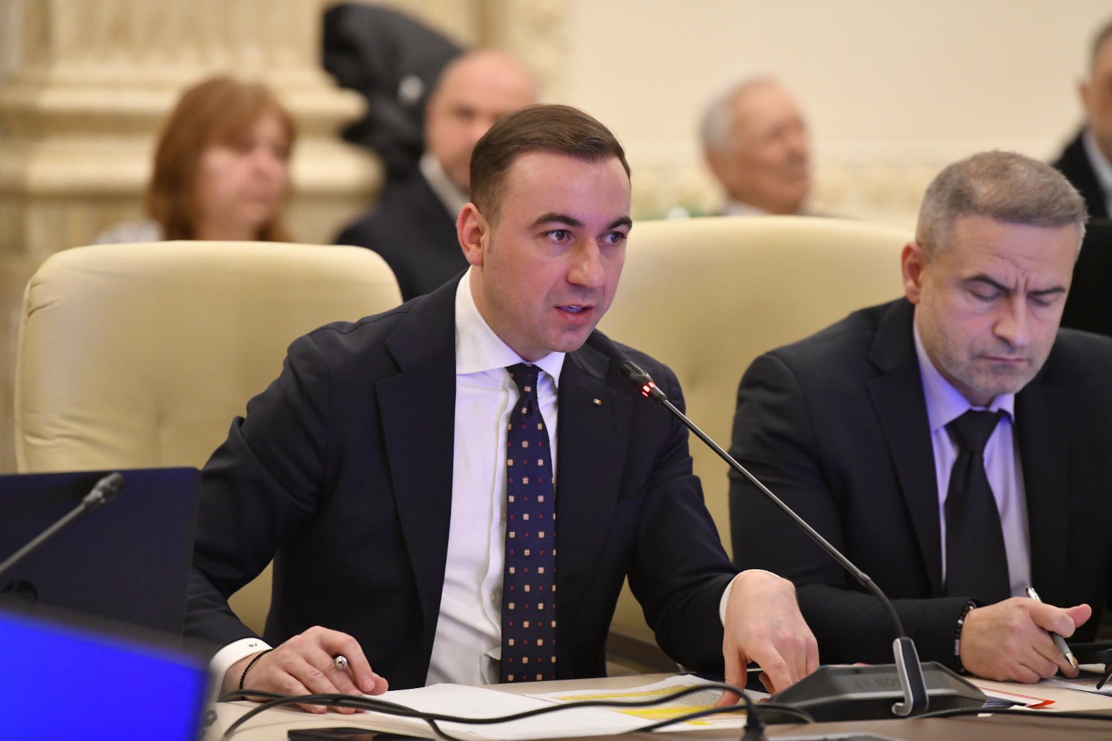 Război în Orientul Mijlociu. Bogdan Ivan, ministrul Energiei: ”Chiar dacă mâine se închide acest război, vom simți efectele negative încă şase – nouă luni”