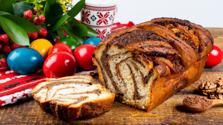 Metoda prin care poți obține un cozonac perfect pentru masa de Paște. Secretul unui miez pufos și aromat