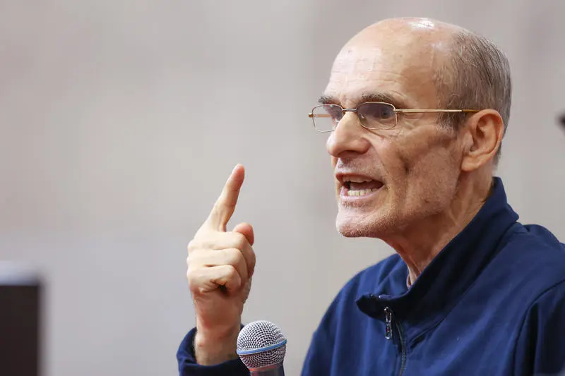 CTP le dă lecții de smerenie românilor: ”De Paști, credincioșii ar trebui să mănânce doar lăcuste, miere și semințe”