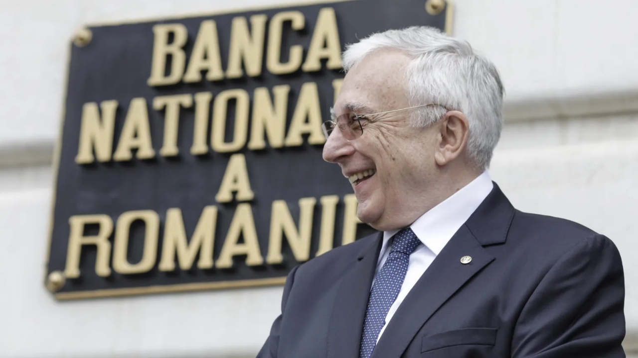 Salariul lunar al lui Mugur Isărescu a crescut cu 3.410 lei în 2026. Câți bani primește acum guvernatorul BNR