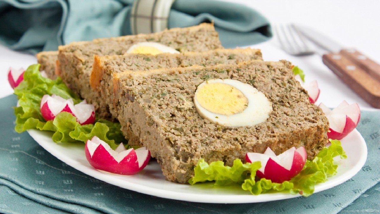 Drob de pește ca la Mănăstirea Putna. Rețeta tradițională pregătită pentru masa de Paști