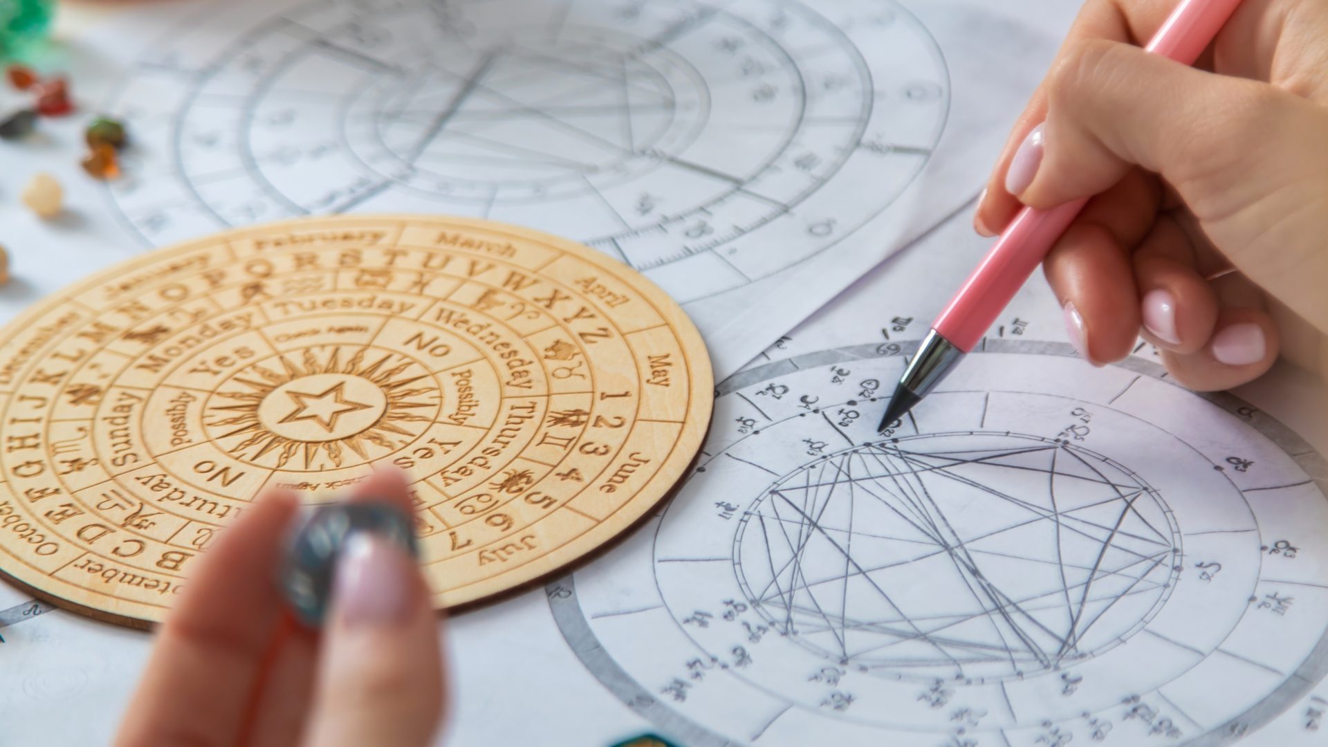 Horoscop zilnic 16 aprilie 2026. Zodia care dă lovitura la bani. Succesul financiar este pe termen lung