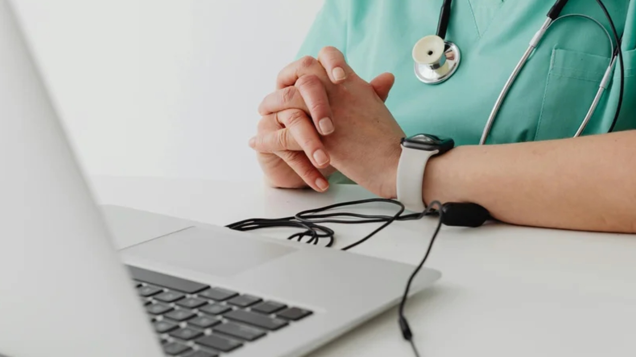 Dosarul electronic de sănătate va fi disponibil din vara anului 2026. Anunțul făcut de CNAS