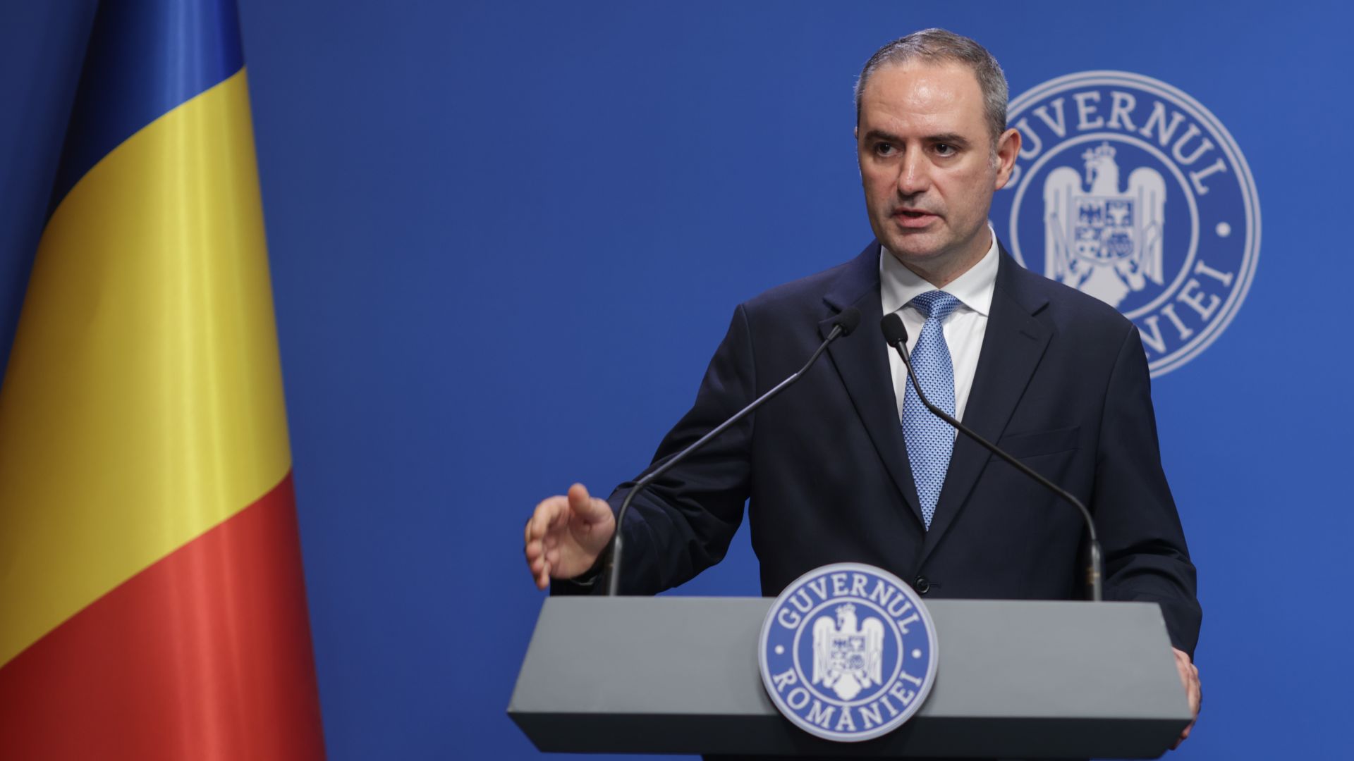 Motivul pentru care Guvernul reduce rezerva valutară a Ministerului Finanţelor cu 2 miliarde de euro