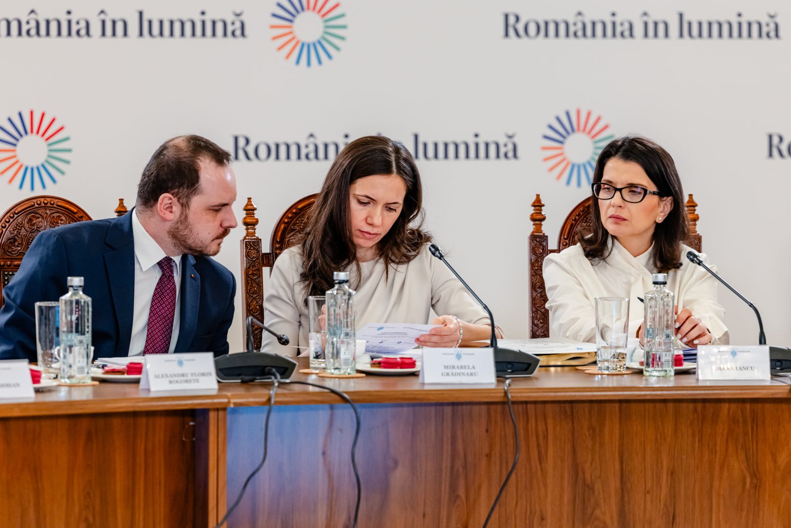 Un ministru din Guvernul Bolojan, cucerit de Prima Doamnă. Ce admiră la Mirabela Grădinaru