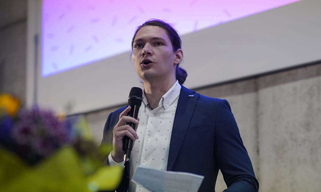 Tânăr român angajat la TikTok: ”Programa de la Politehnică mi se părea învechită. La fel și materialele”