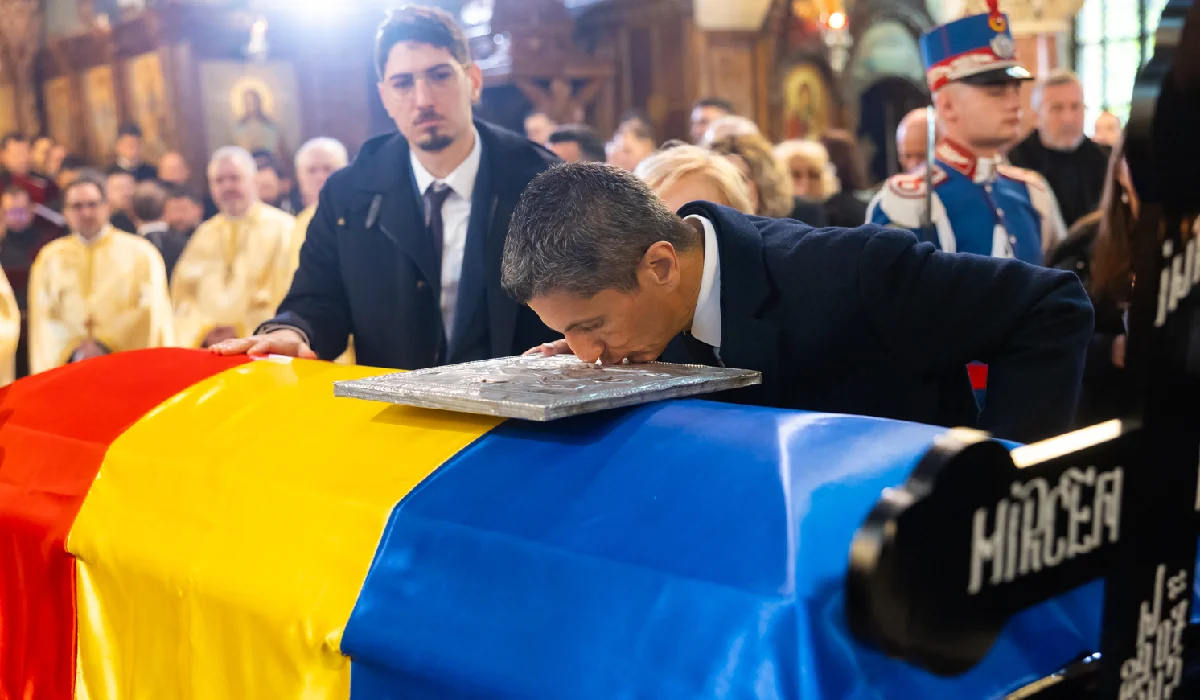 Răzvan Lucescu, în lacrimi lângă sicriul tatălui său. Discursul plin de durere și recunoștință, ca ultim omagiu pentru „Il Luce”