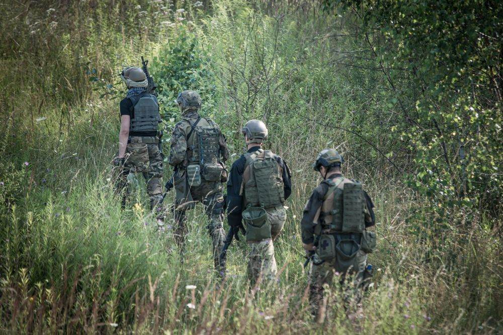 Şomajul trimite tineri în armată! Val imens de recrutări, record de încorporări în ultimii 30 de ani