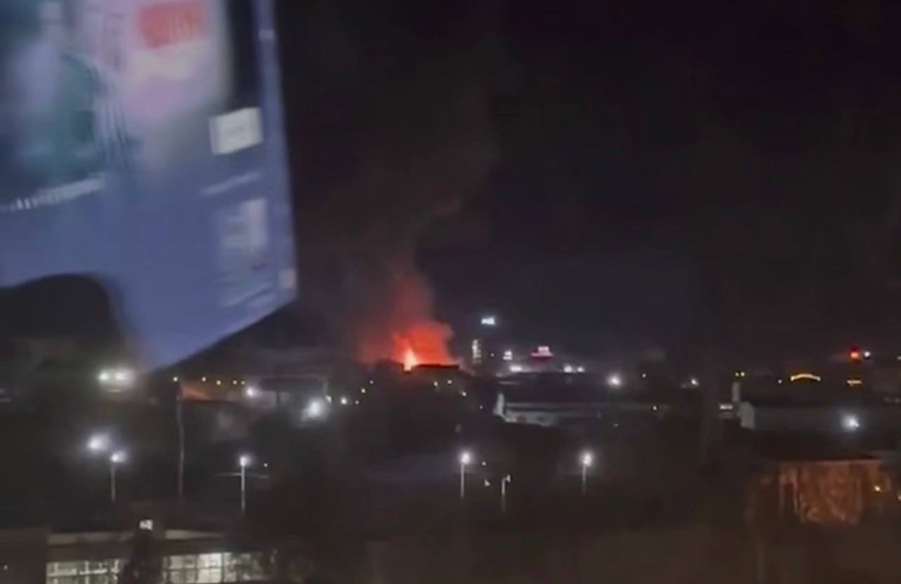 Războiul din Ucraina se amplifică. O rachetă FP-5 Flamingo au lovit o fabrică de componente pentru arme de înaltă precizie VIDEO