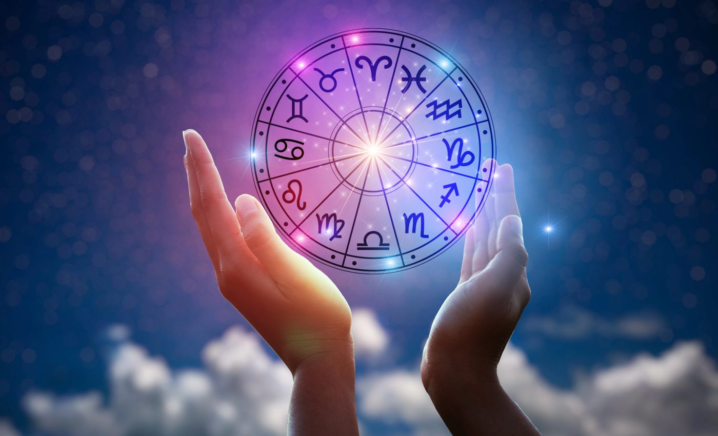 Horoscop 4-10 mai 2026. Întunecatul Pluto intră în retrograd, focosul Marte și expansivul Jupiter deschid noi uși. Ce dorințe se împlinesc