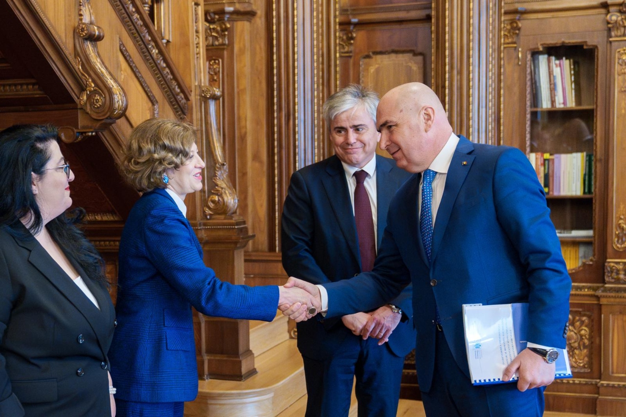 Oana Gheorghiu, mesaj pe mail către toți parlamentarii, să nu voteze moțiunea. ”Istoria îi va reține cu recunoștință pe cei care au salvat țara”. Replici dure de la PSD și AUR. ”Pa, Oana! Ia-l și pe Ilie!”
