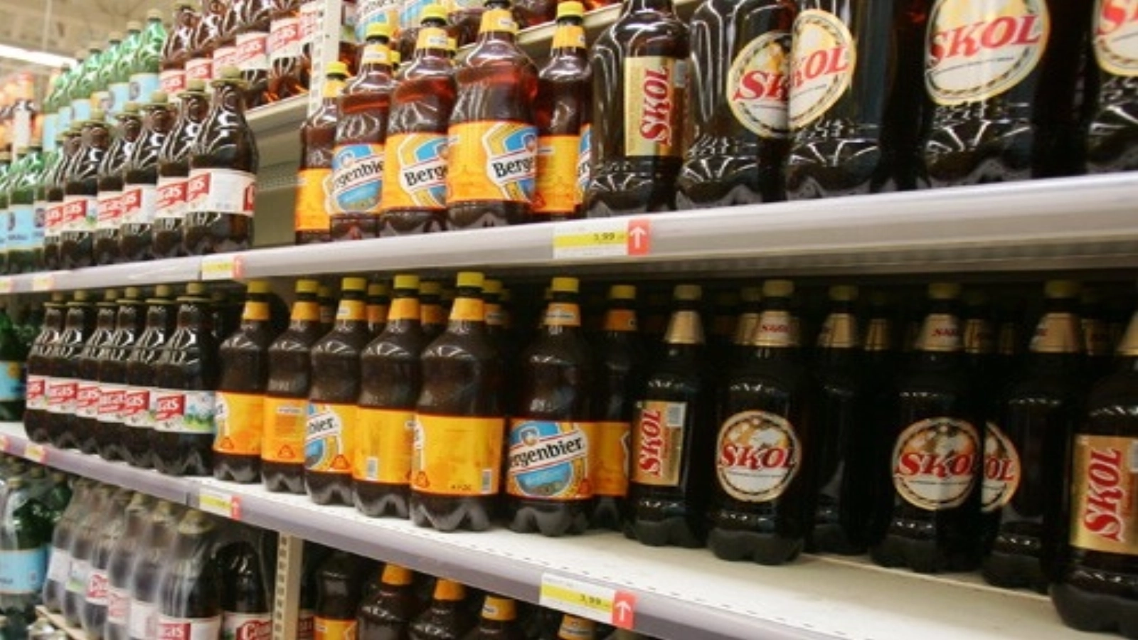 Berea la PET, la cel mai mic procent din ultimele două decenii. Cum preferă românii cea mai populară băutură