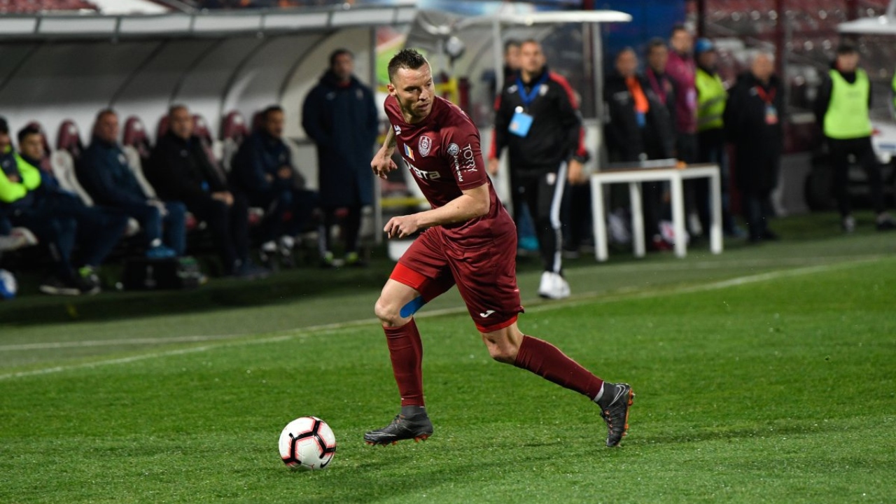 Un triplu campion al României face Uber în străinătate: „Câștig mai mulți bani decât în fotbal”