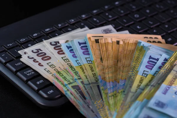 Flux uriaș de „cash” la frontierele României: 2 miliarde de euro în numerar au trecut granița în perioada 2024-2025. Cei mai mulți bani veneau din Ucraina