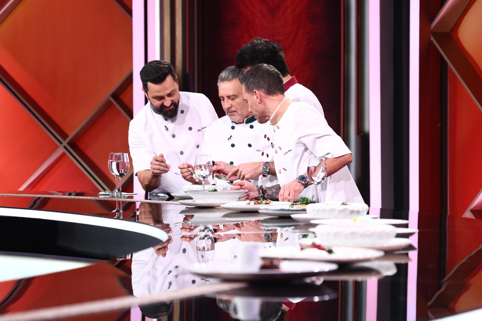 Câștigător Chefi la cuțite, 26 mai 2026. Tal Berkovich, ultima apariție în emisiune. Ce s-a întâmplat la jurizarea care a marcat semifinala sezonului 17