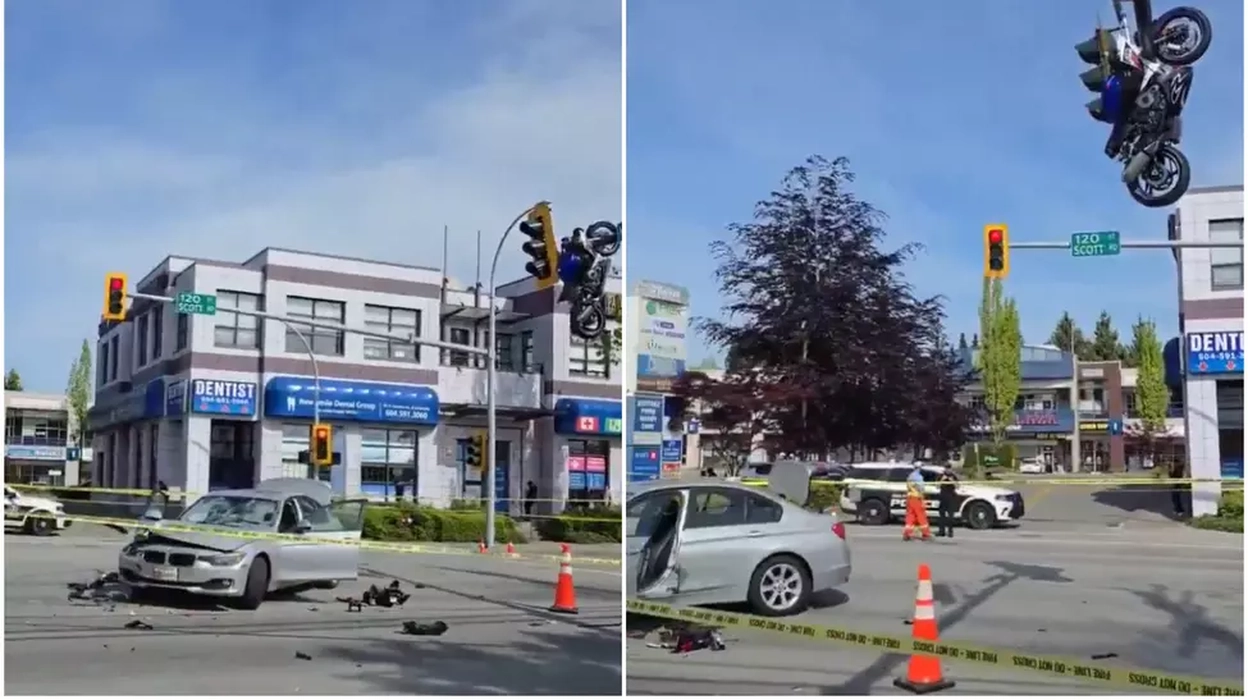 O motocicletă a rămas suspendată de un semafor într-o intersecţie după un accident. „Niciodată nu am mai văzut așa ceva, parcă e dintr-un film” VIDEO