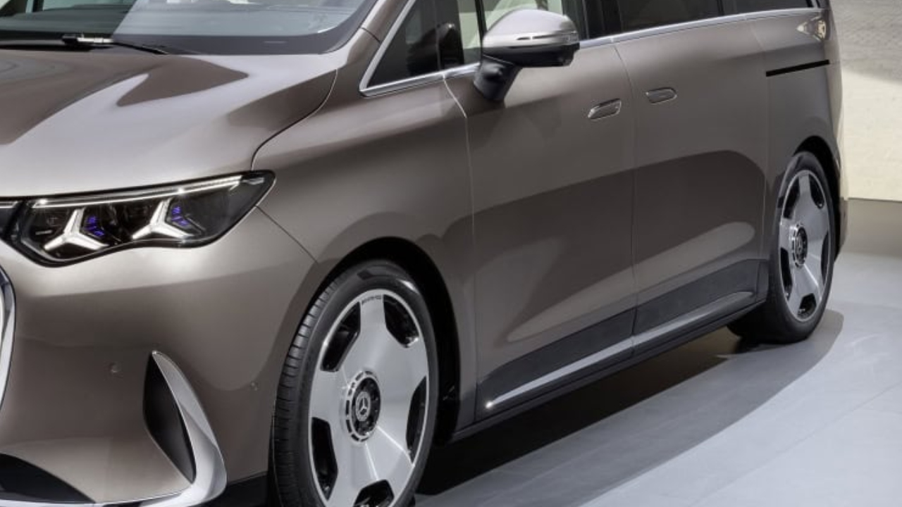 Modelul electric pentru care permisul de conducere categoria B nu este suficient. Informațiile transmise de producător cu privire la configurarea mașinii