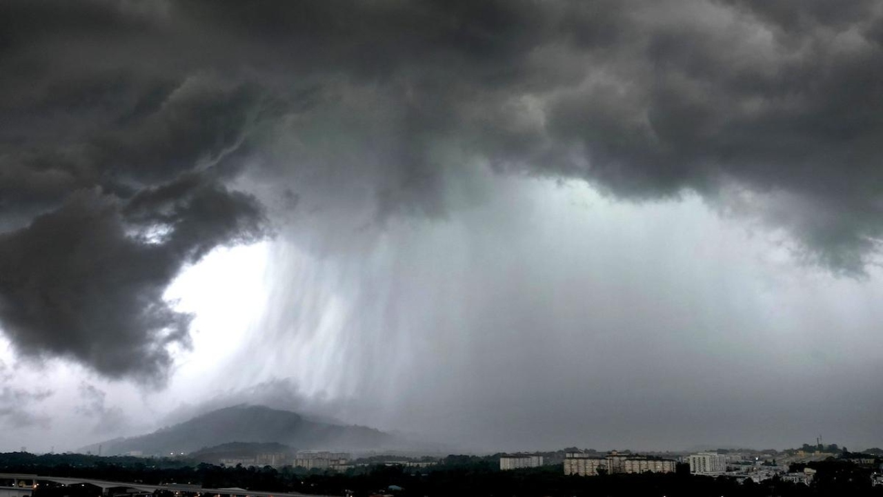 Un ciclon pune stăpânire pe România. Meteorologii anunță vijelii și ninsori în mai multe regiuni din Europa