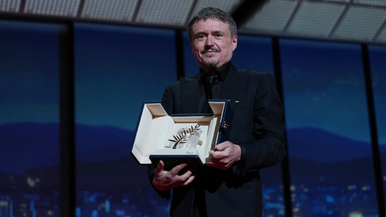 Cristian Mungiu le dă „o palmă” guvernanţilor: E un pic stânjenitor că 20 de ani după ce am luat primul Palme d’Or ne-ntoarcem şi noi nu avem încă o sală de premieră în care să prezentăm filmul ăsta în Bucureşti