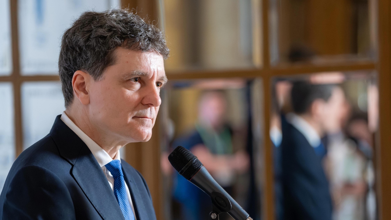 Nicușor Dan cere sporirea cheltuielilor pentru apărare în deschiderea sesiunii plenare a Summit-ului B9 de la Palatul Cotroceni: „Trebuie să dezvoltăm toți împreună o bază industrială militară transatlantică solidă”