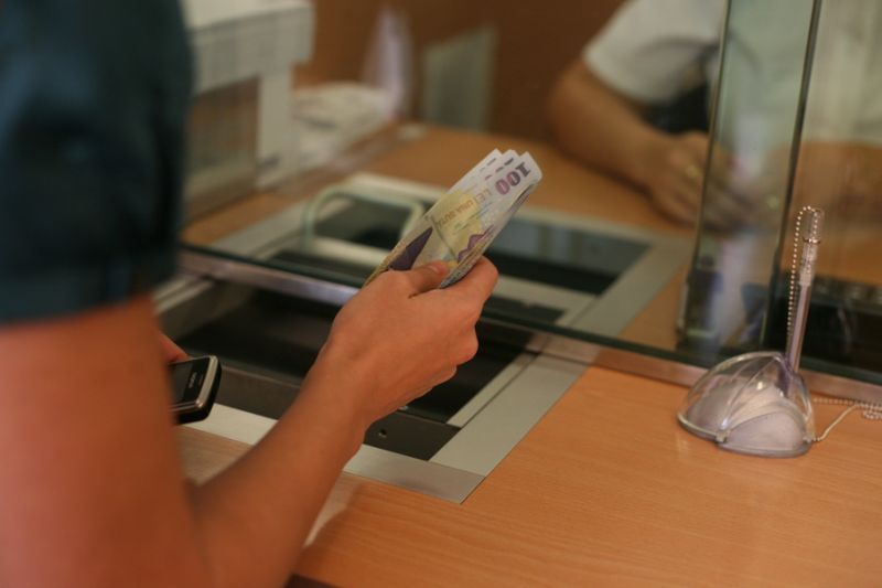 Curs valutar 11 mai 2026. Ce se întâmplă cu leu la început de săptămână