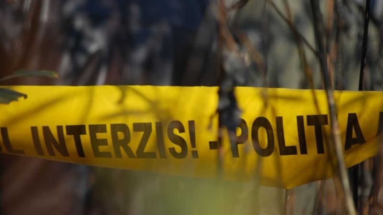 Polițist din Galați, găsit împușcat în cap într-o autospecială abandonată în pădure. Ar fi avut mai multe conflicte cu partenera