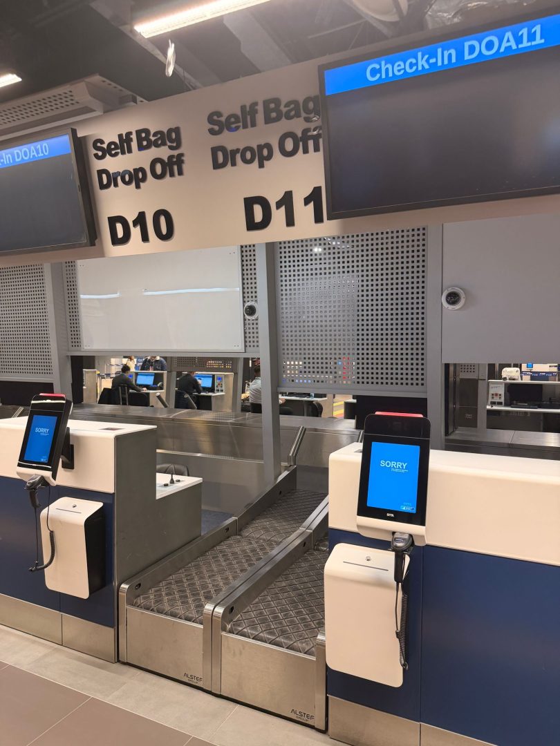 self baggage drop-off 
