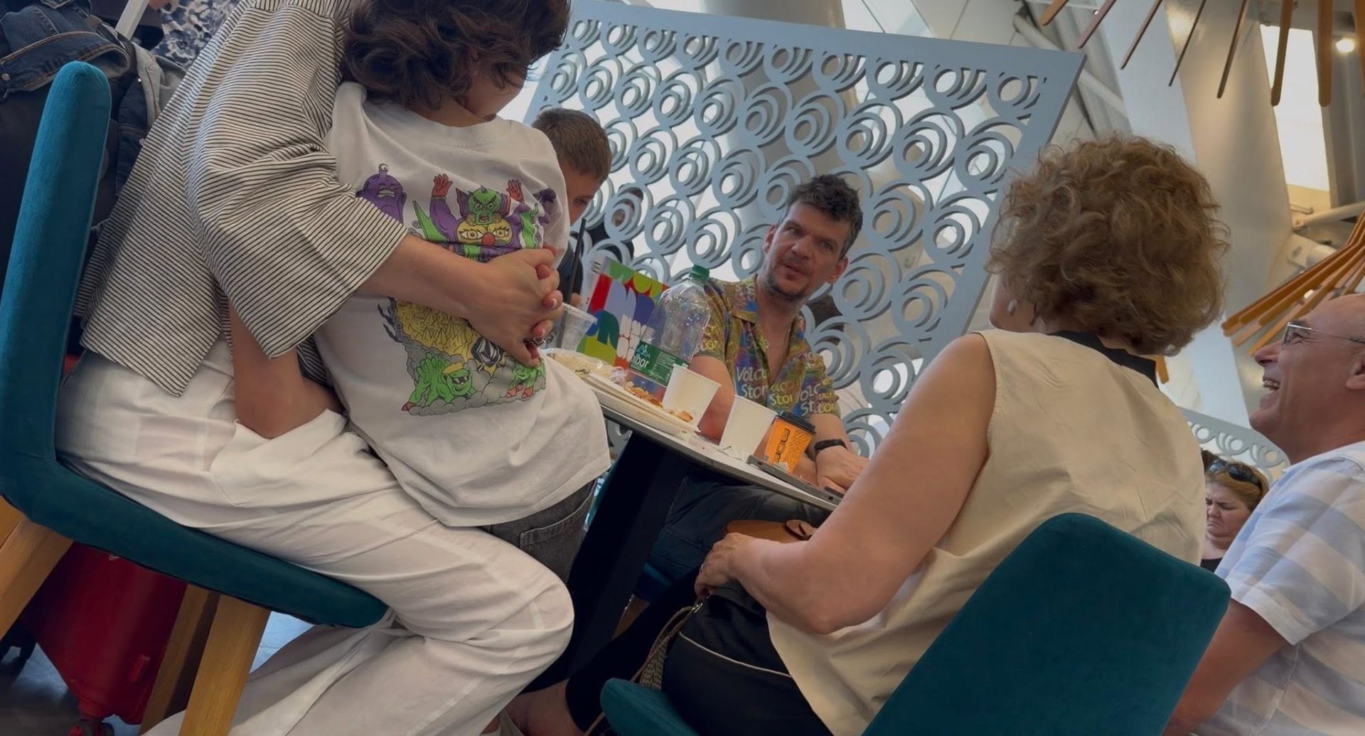 Oana Gheorghiu, în vacanţă alături de Tudor Chirilă. Dana Budeanu i-a dat în vileag