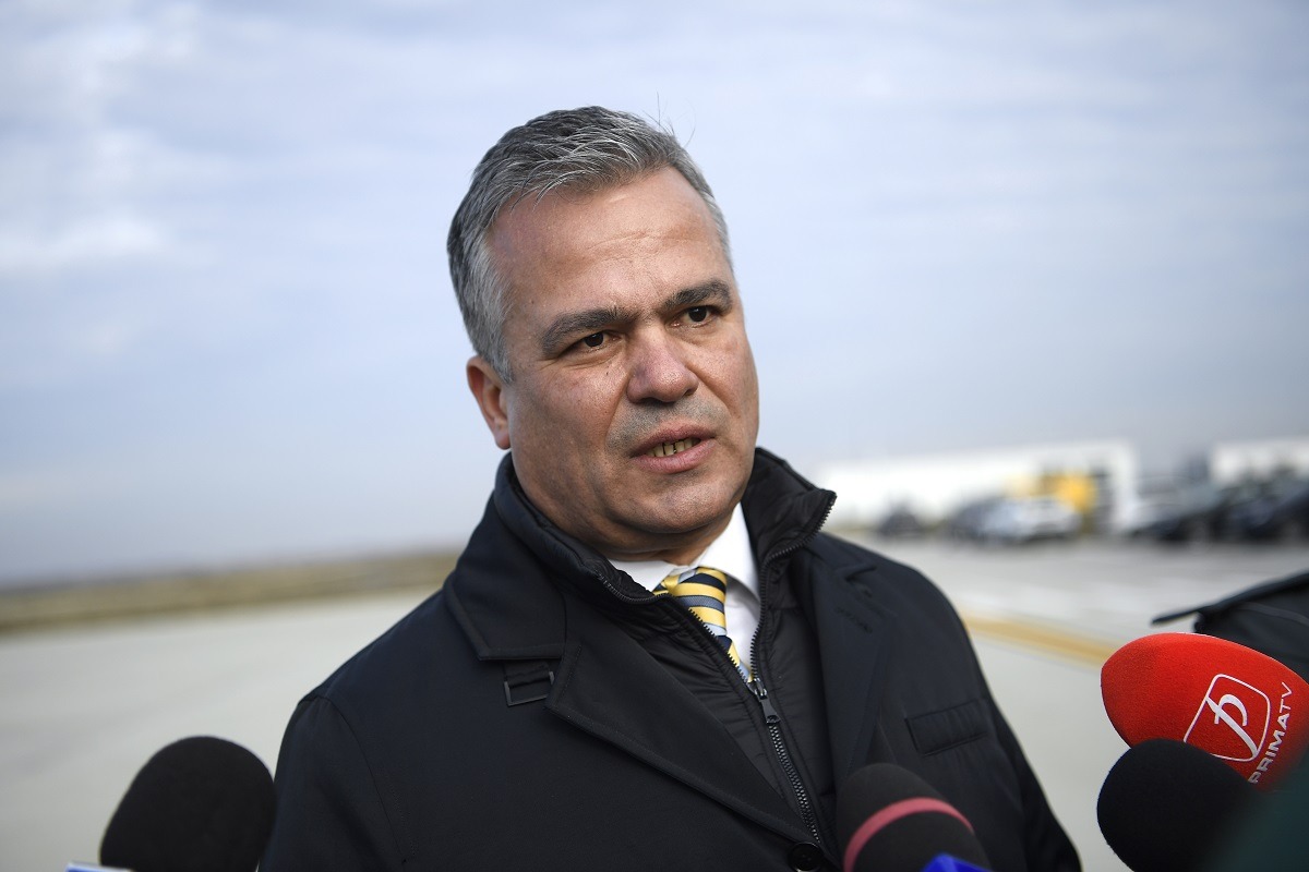 EXCLUSIV Adrian Veștea, despre zvonurile privind o înțelegere cu Nicușor Dan: „Ne-am cunoscut prima dată față în față când eram ministru la Dezvoltare”. Premierul lansează avertismente dure asupra situației financiare