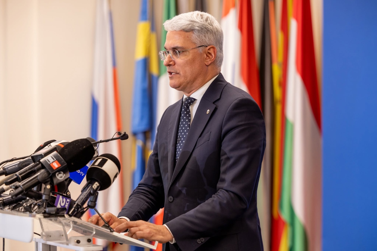 Pîslaru vrea să repare pe Facebook ce nu s-a reușit în guvern. Sesiune live dedicată legii salarizării, pentru care românii îi pot trimite întrebări și sugestii