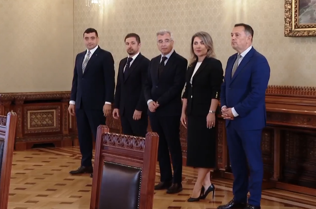George Simion, după consultările cu președintele Nicușor Dan: „AUR nu este partid extremist. Nu aș fi scos țara din UE și NATO”