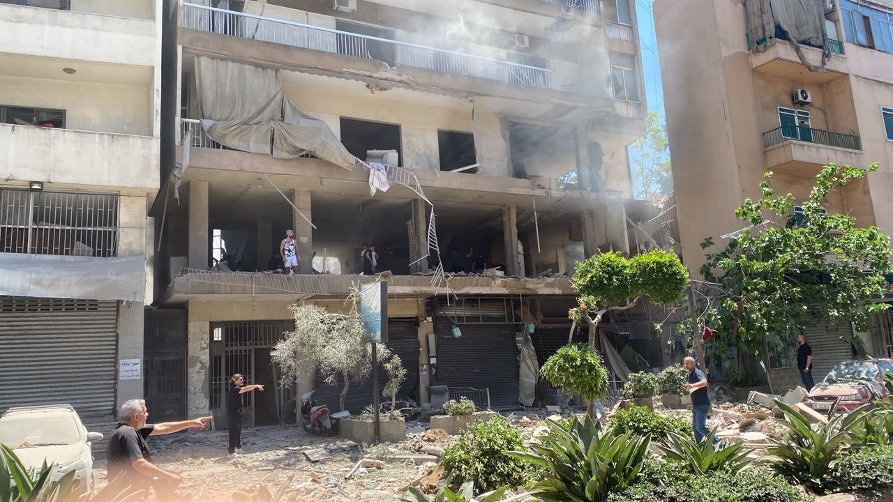 Tensiuni în Orientul Mijlociu. Israelul a bombardat Libanul, iar Iranul ameninţă cu represalii. Trump critică atacurile care pot arunca în aer acordul de pace